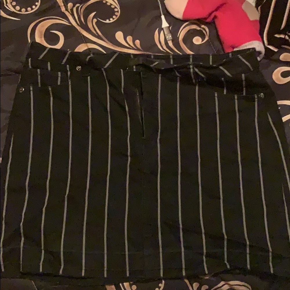 Jean pin stripped skirt